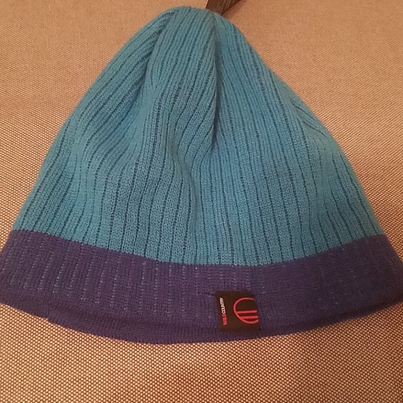 Wild Country Beanie - Picture 2 of 5